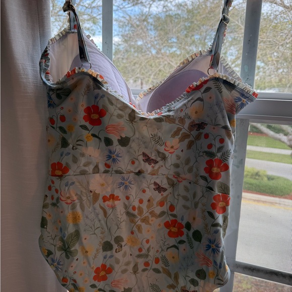 Summersalt The Mini-Ruffle Sweetheart Coast One-Piece - Strawberry Fields - Picture 2 of 3